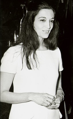 Marisol Escobar. Fonte: Wikimedia Commons